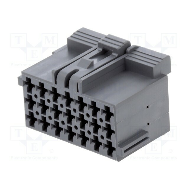 TE CONNECTIVITY Connector: automotive; plug; female