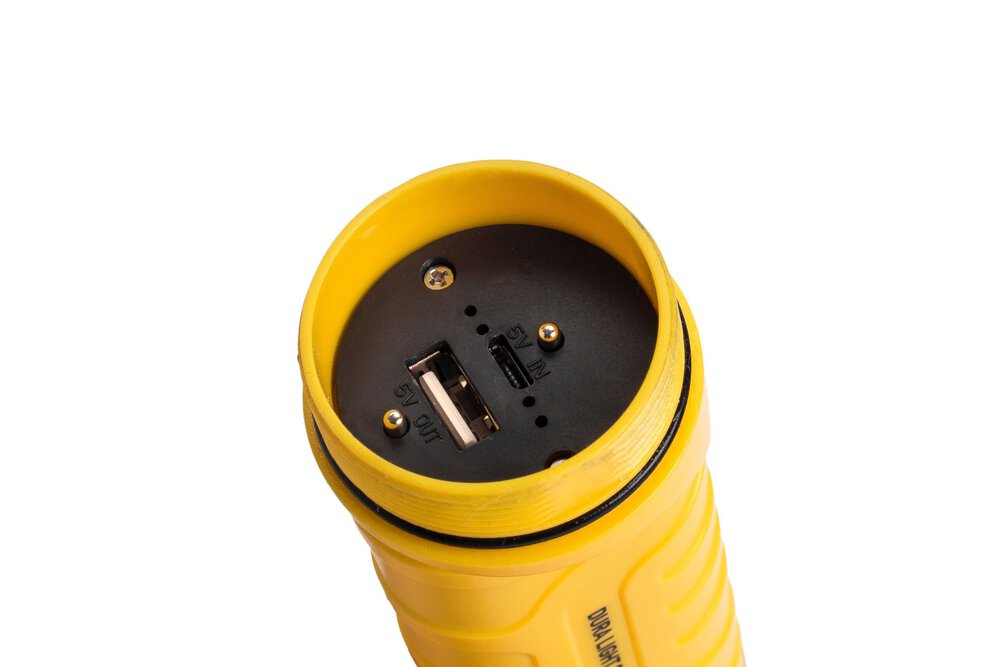 Latarka MacTronic Dura Light 2.3