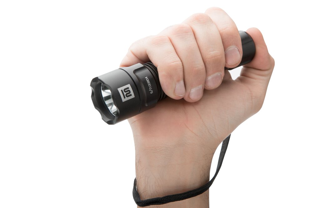 Lukturis MacTronic Black Eye THH0049 (LAMATHH0049)