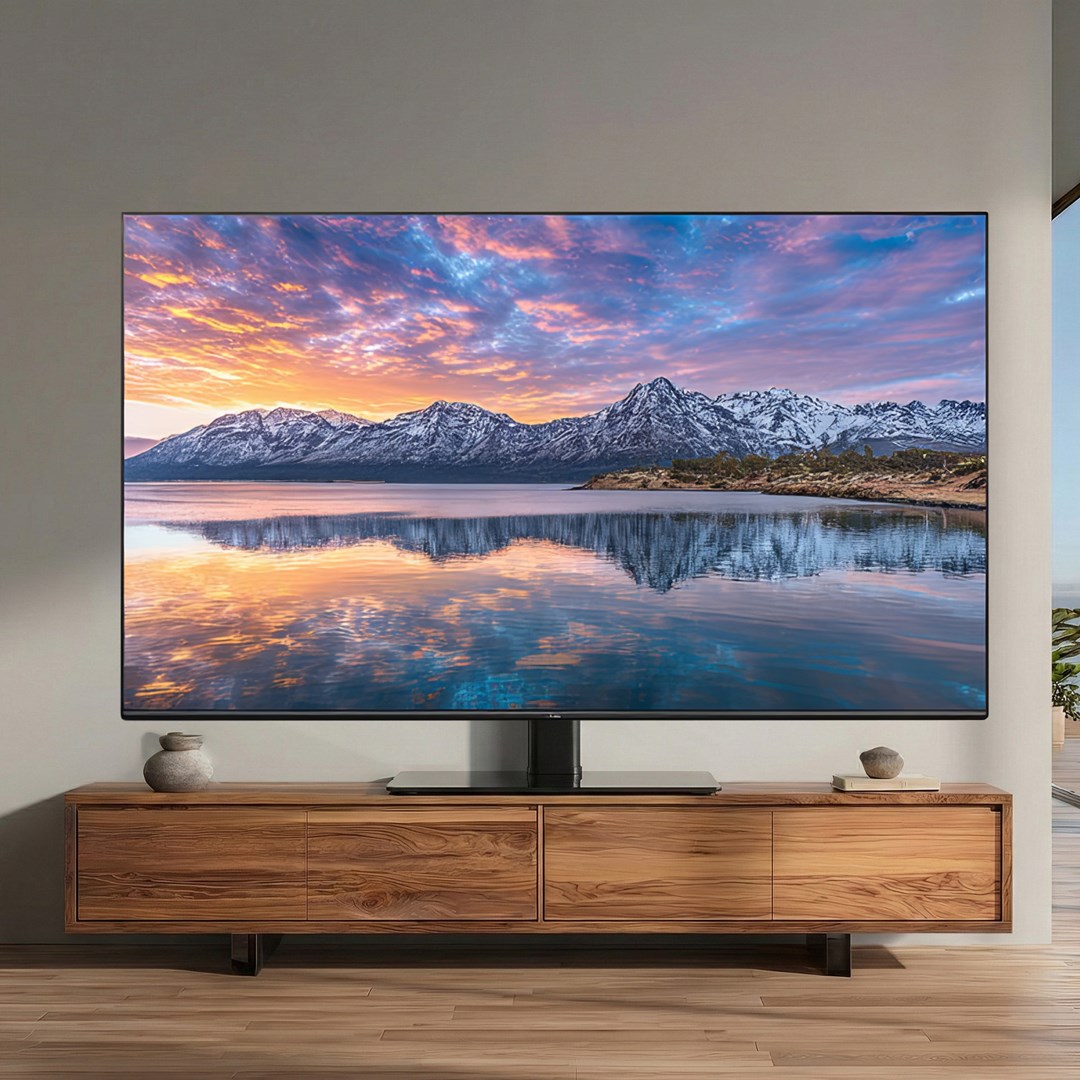 Maclean MC-450 Universal TV Stand for