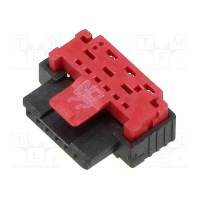 TE CONNECTIVITY Connector: wire-board; plug; female