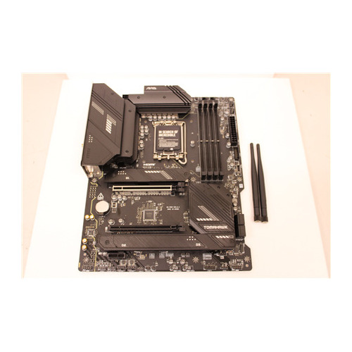 SALE OUT. MSI MAG B760 TOMAHAWK