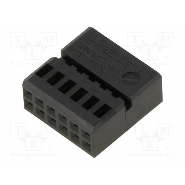TE CONNECTIVITY Connector: automotive; plug; male