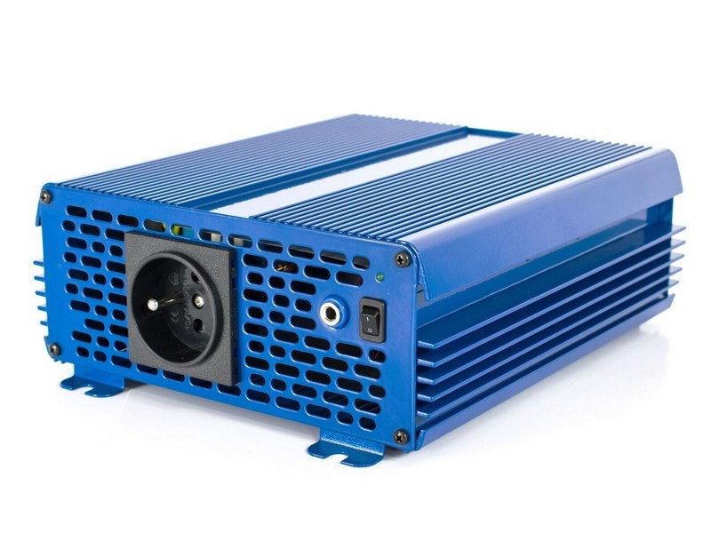 AZO Digital 12 VDC / 230