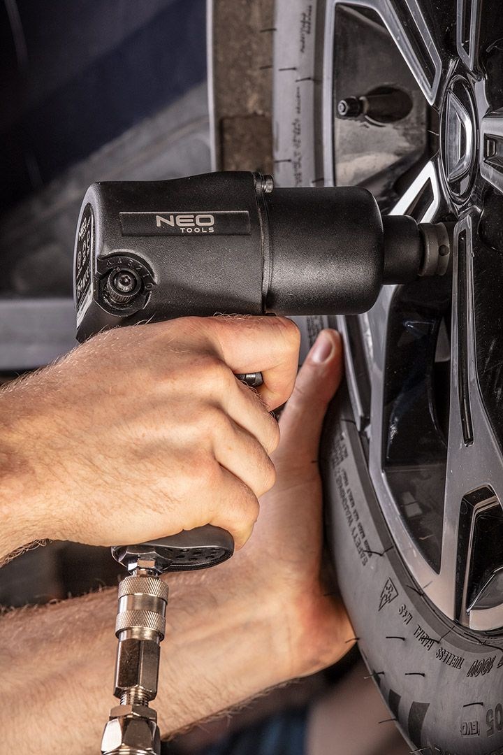 NEO tools 14-500 power screwdriver/impact driver