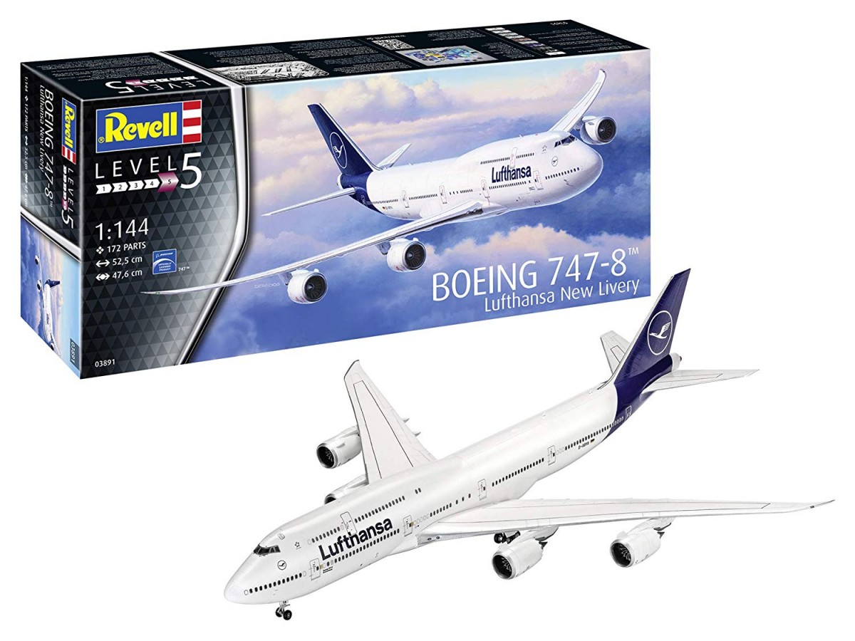 REVELL Plastic model Boeing 747-8 Lufthansa