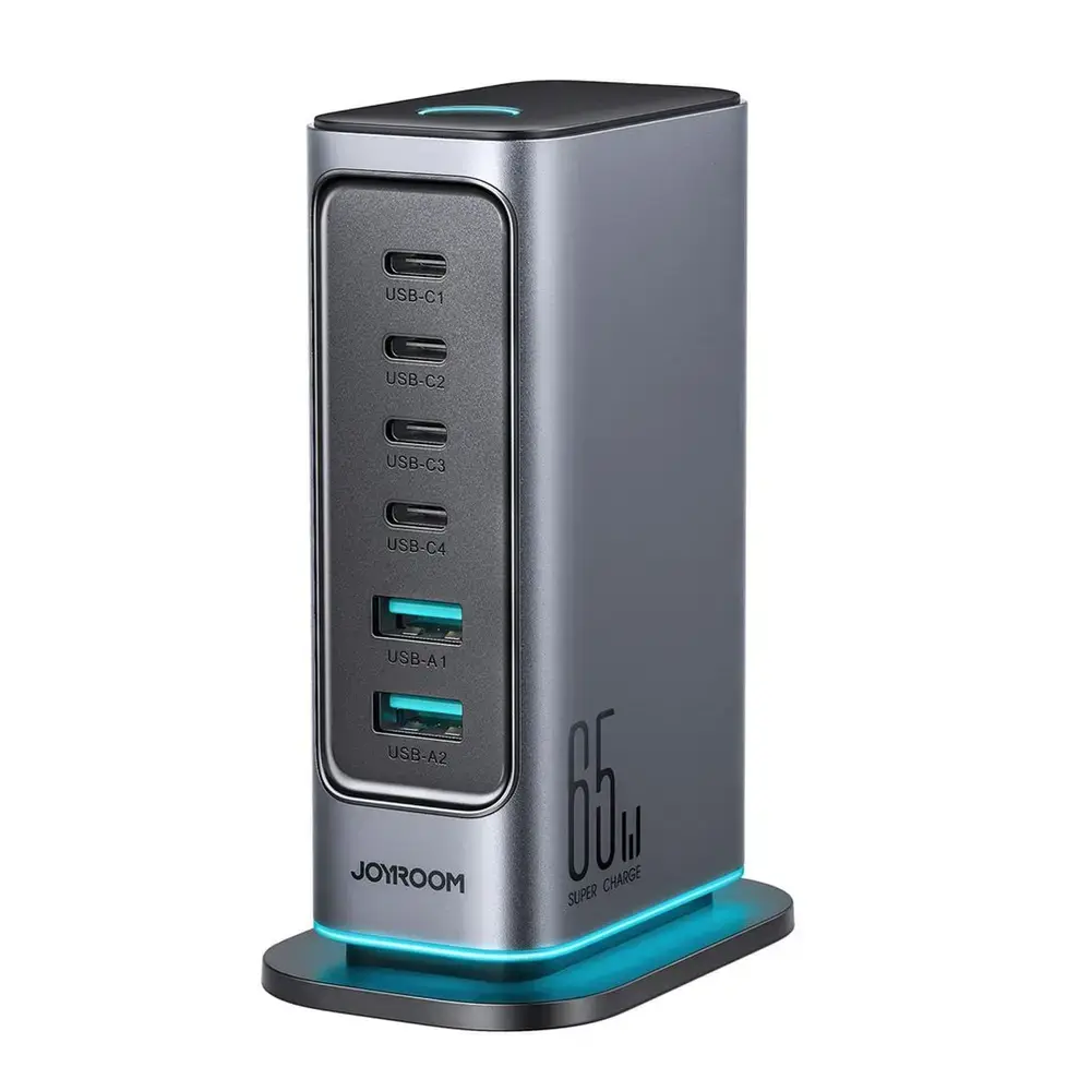 Joyroom JR-TCM02 GaN 65W charger charging