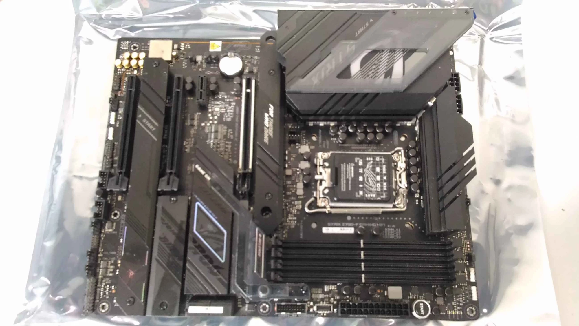 SALE OUT. Asus ROG STRIX Z790-F