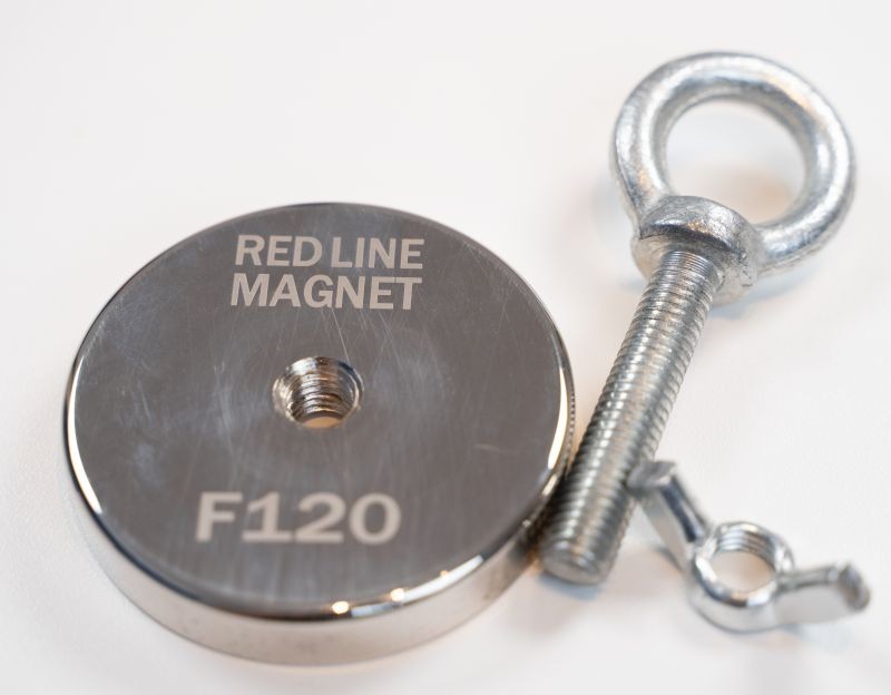 Meklēšanas neodīma magnēts 120 kg RED