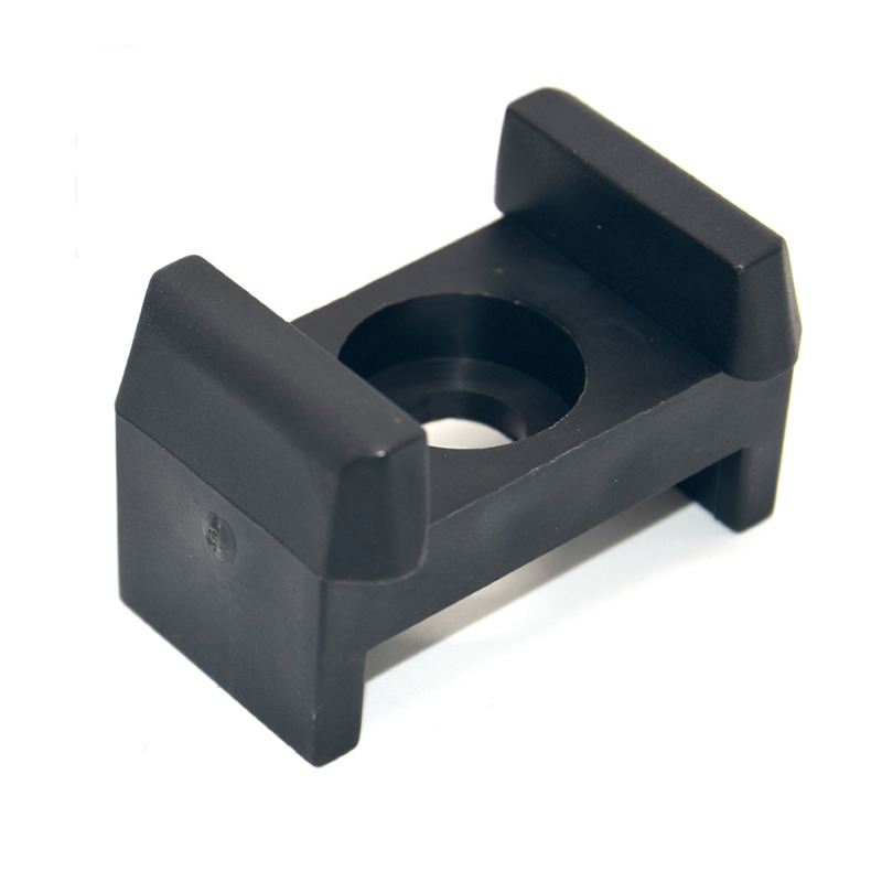 Paneļa stiprinājums,plast.40mm | 001890