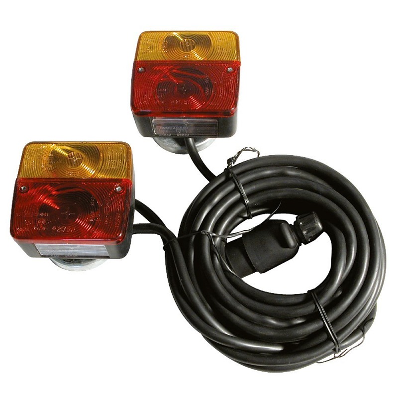 Piekabes gaismu lukturu komplekts 12V E11