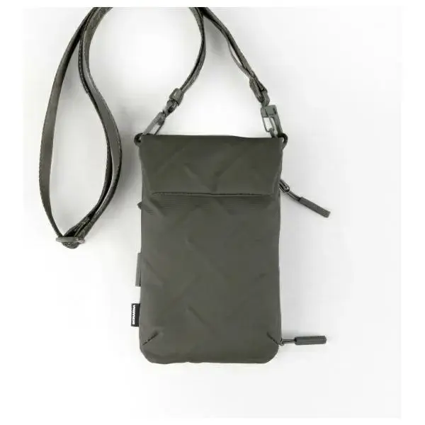 Skinarma Phone Bag Juno olive |