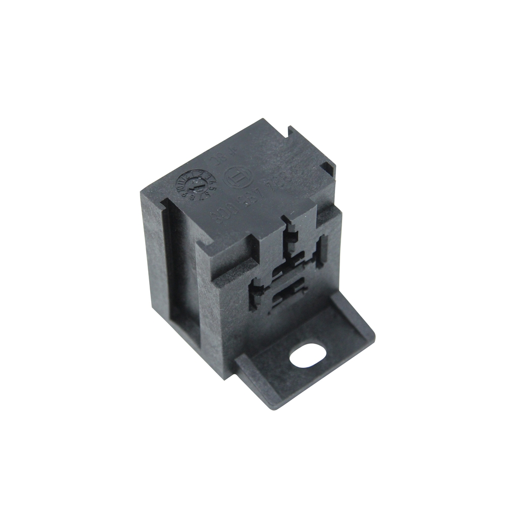 TE CONNECTIVITY Socket; PIN: 5; on